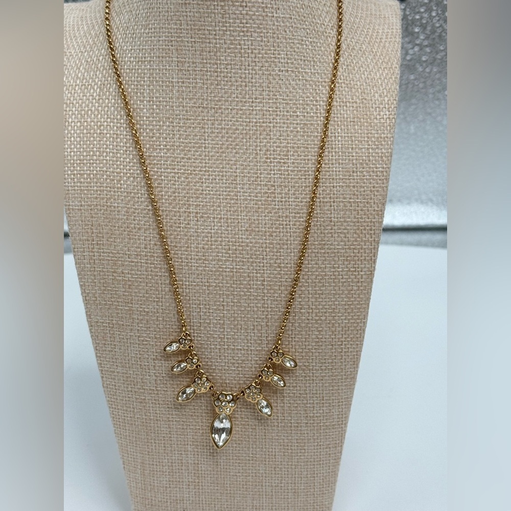 Swarovski Oval Graduated and bezel set Crystals rhinestone Gold tone Chain